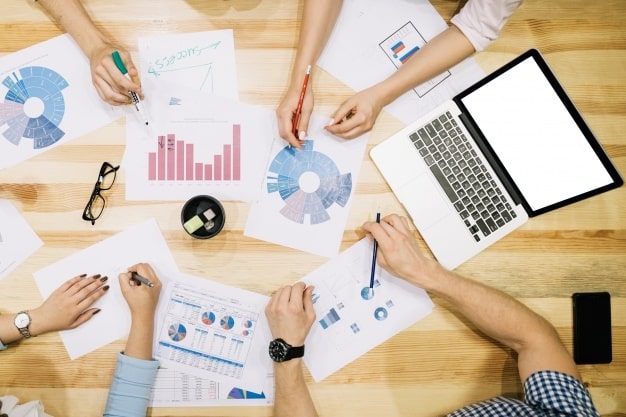 Top 8 Highest Paying Jobs in India – 2025 5 Top 8 Highest Paying Jobs in India – 2025